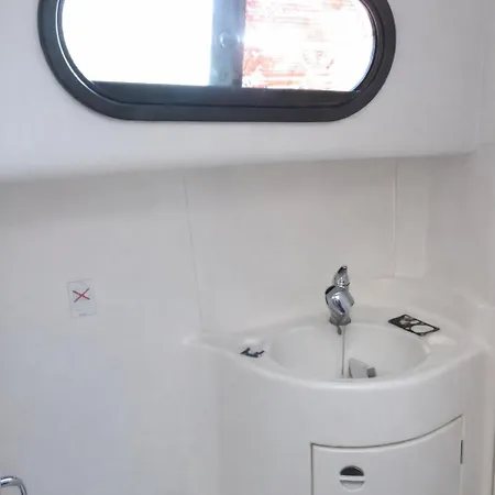 Bateau 6 Personnes Sans Permis Terrasse à Quai Ou Supplément Navigation * Béziers