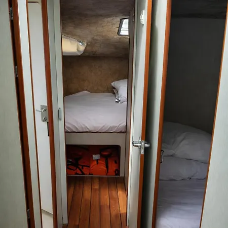 Bateau 6 Personnes Sans Permis Terrasse A Quai Ou Supplement Navigation בזייה