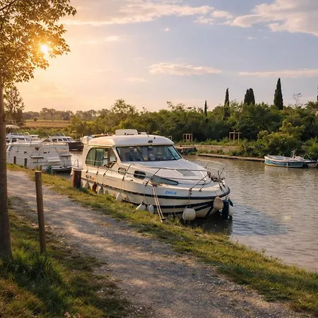 Bateau 6 Personnes Sans Permis Terrasse A Quai Ou Supplement Navigation ספינת מלון *